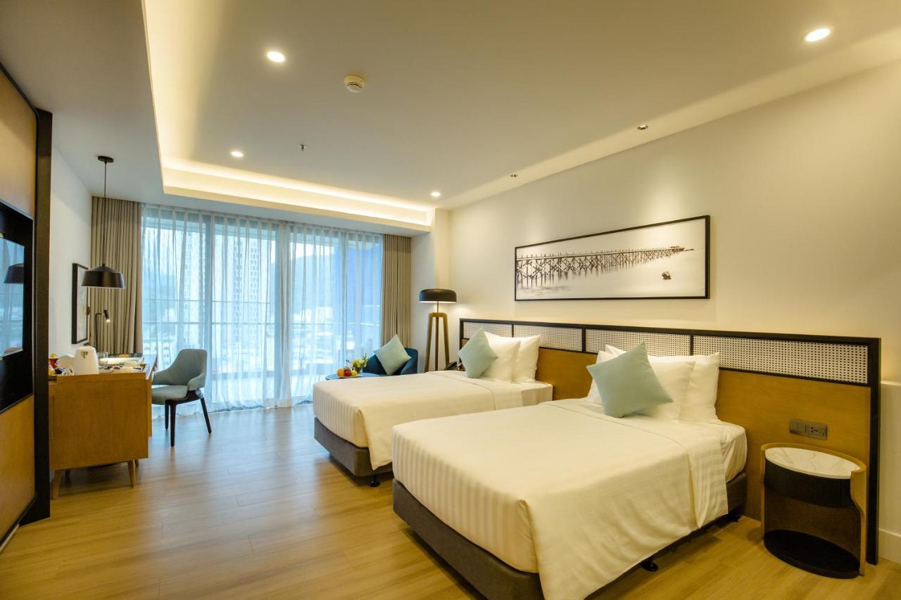 Flc City Hotel Beach Куїнон Екстер'єр фото