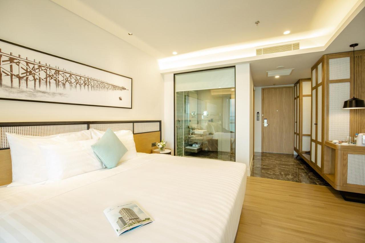 Flc City Hotel Beach Куїнон Екстер'єр фото