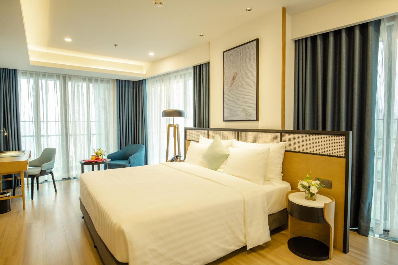 Flc City Hotel Beach Куїнон Екстер'єр фото