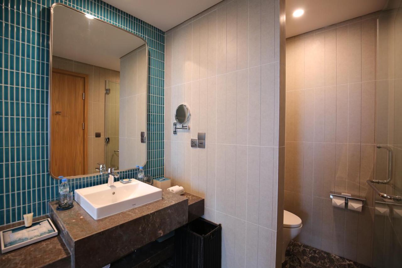 Flc City Hotel Beach Куїнон Екстер'єр фото